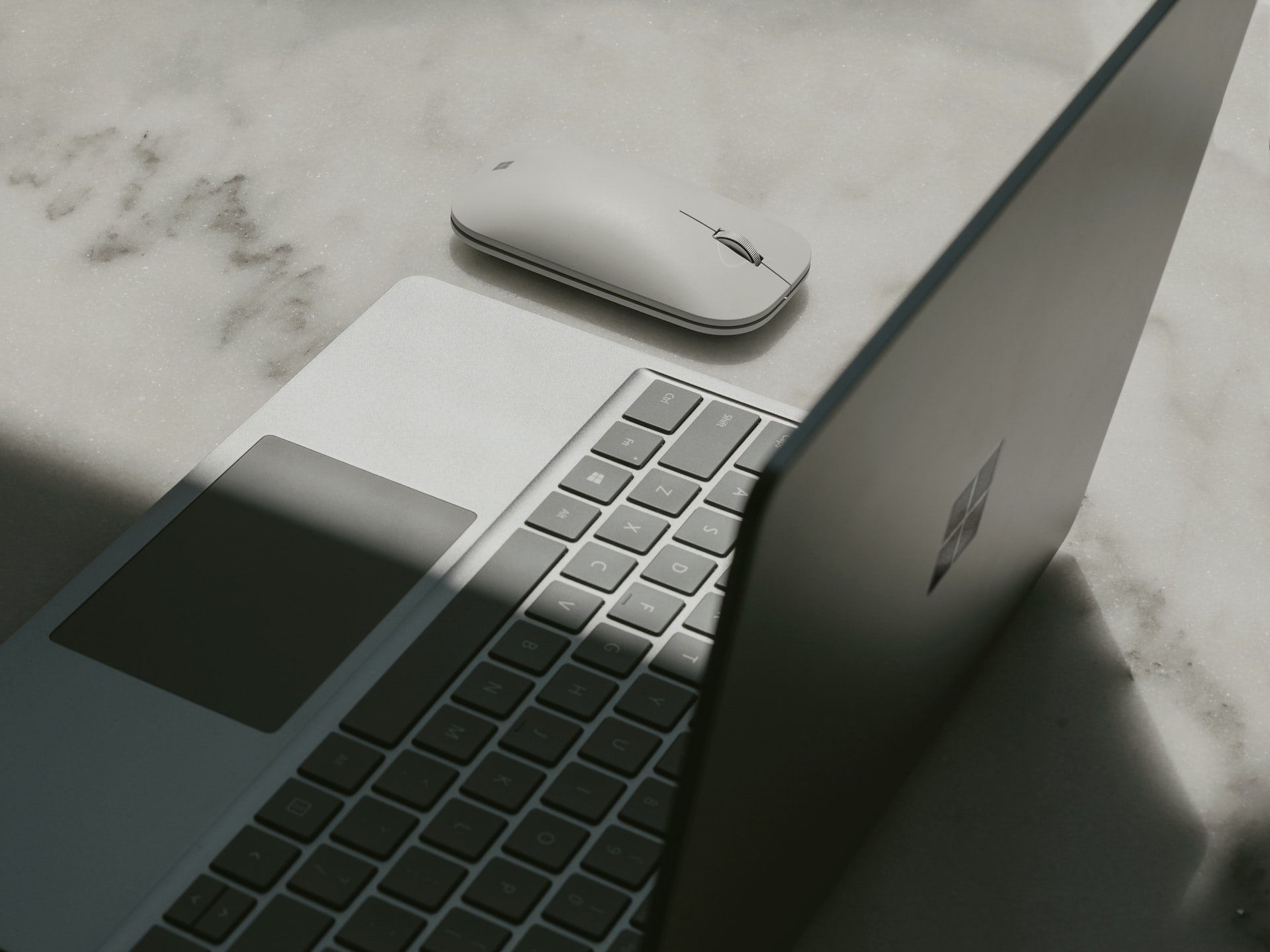 Microsoft 365 E3 vs E5 - Which Is Right for You? image
